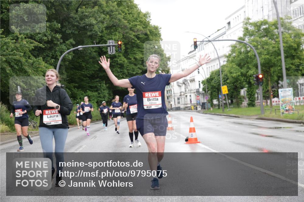 14.06.2026 - REWE Women's Run Jannik Wohlers http://msf.ph/oto/9795075 14.06.2026 09:55:54 Laufen 11265, 7, 10594 meine-sportfotos.de