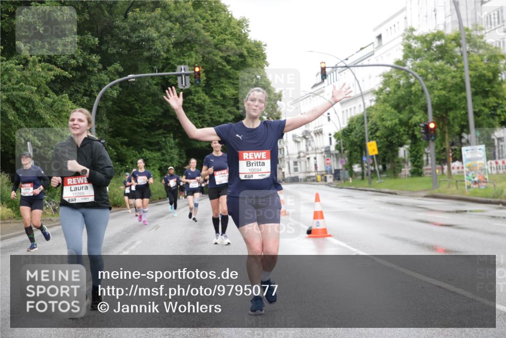 14.06.2026 - REWE Women's Run Jannik Wohlers http://msf.ph/oto/9795077 14.06.2026 09:55:54 Laufen 11265, 57, 10594 meine-sportfotos.de