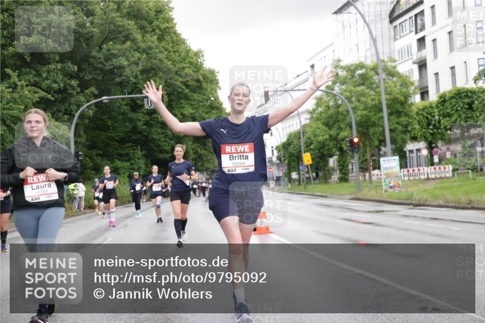 14.06.2026 - REWE Women's Run Jannik Wohlers http://msf.ph/oto/9795092 14.06.2026 09:55:54 Laufen 11265, 57, 10594, 7 meine-sportfotos.de