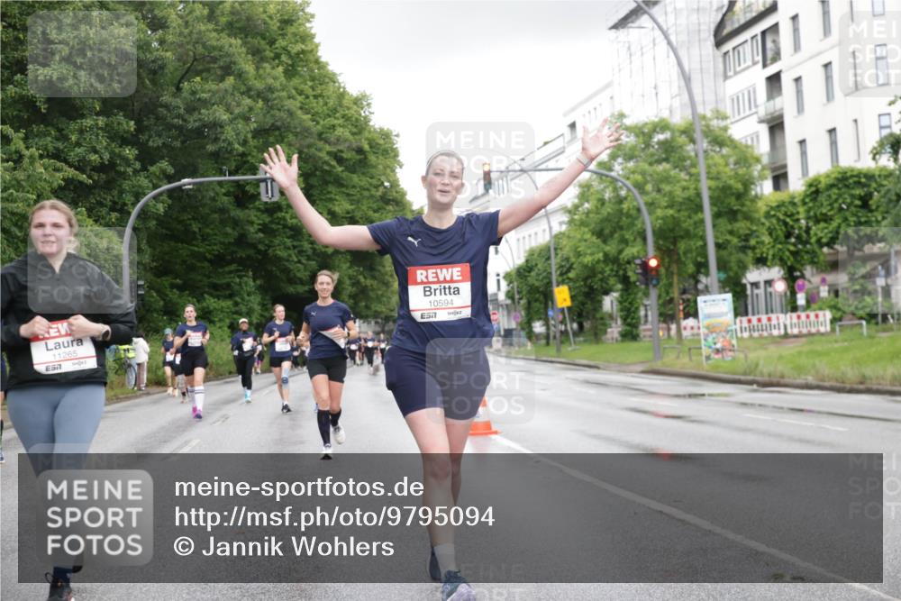 14.06.2026 - REWE Women's Run Jannik Wohlers http://msf.ph/oto/9795094 14.06.2026 09:55:54 Laufen 11265, 57, 10594, 7 meine-sportfotos.de