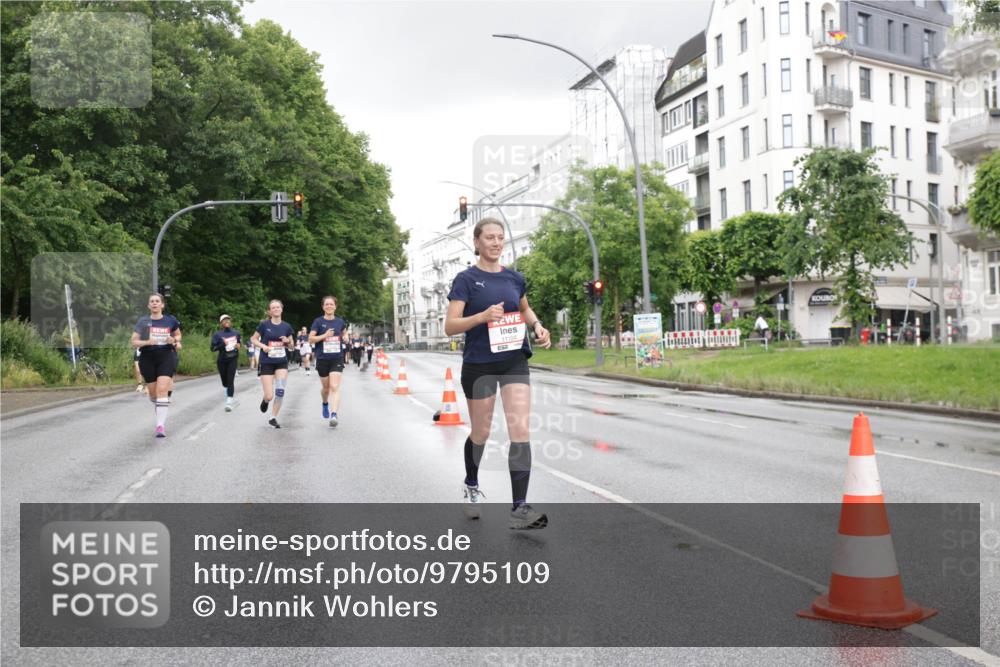 14.06.2026 - REWE Women's Run Jannik Wohlers http://msf.ph/oto/9795109 14.06.2026 09:55:56 Laufen 11104 meine-sportfotos.de