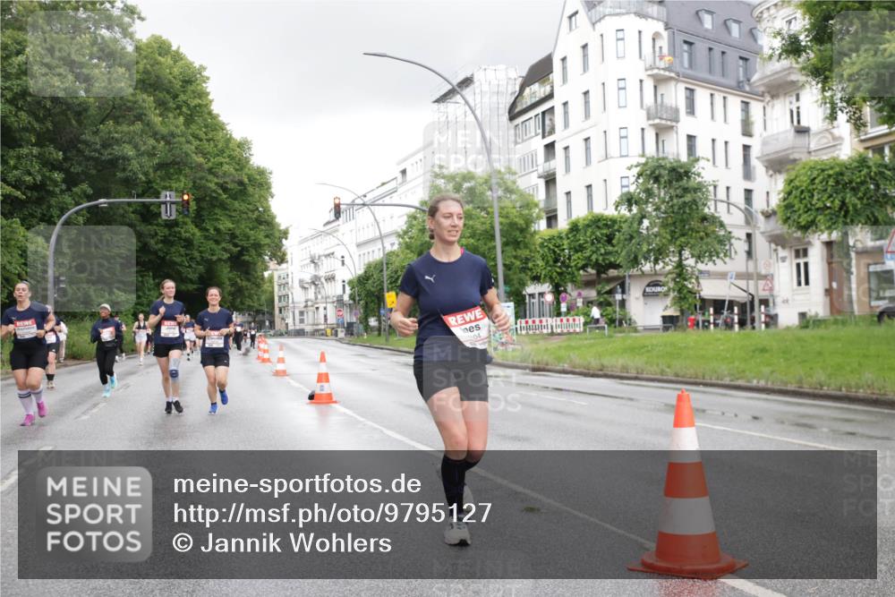 14.06.2026 - REWE Women's Run Jannik Wohlers http://msf.ph/oto/9795127 14.06.2026 09:55:57 Laufen 04 meine-sportfotos.de