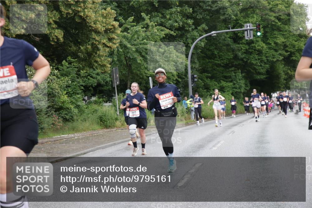 14.06.2026 - REWE Women's Run Jannik Wohlers http://msf.ph/oto/9795161 14.06.2026 09:56:00 Laufen 66, 11101, 57 meine-sportfotos.de