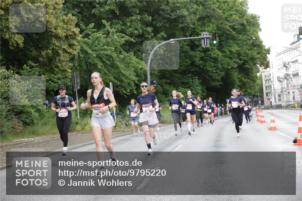 14.06.2026 - REWE Women's Run Jannik Wohlers http://msf.ph/oto/9795220 14.06.2026 09:56:06 Laufen 11324 meine-sportfotos.de