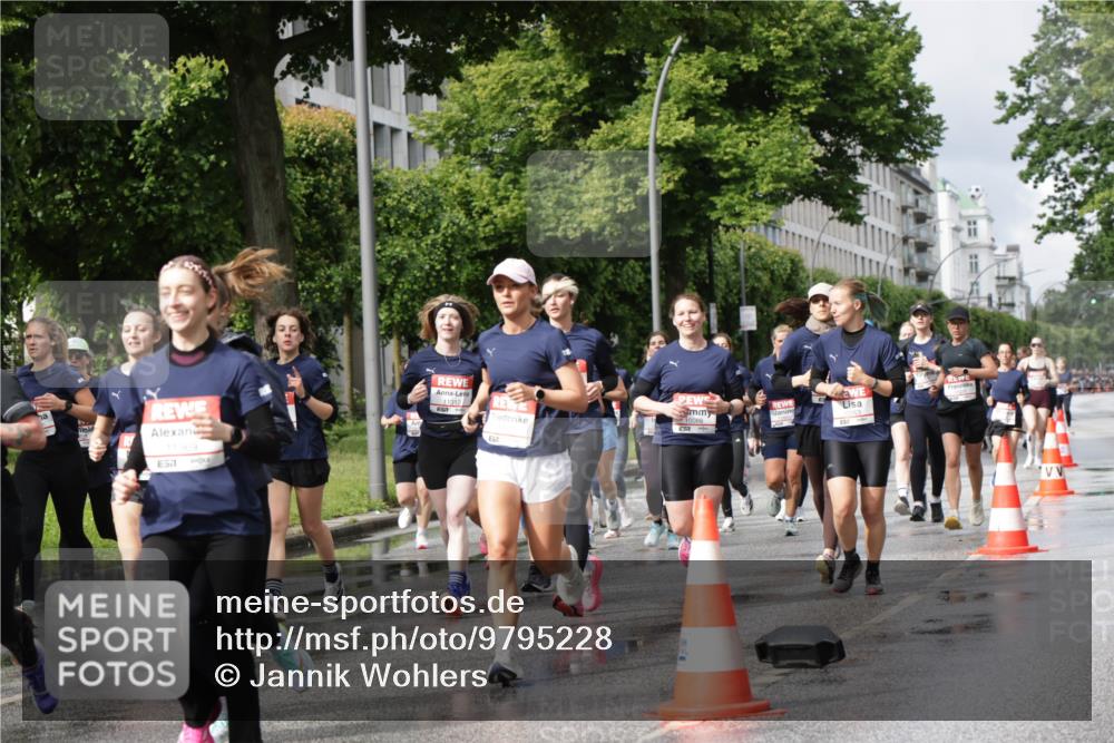 14.06.2026 - REWE Women's Run Jannik Wohlers http://msf.ph/oto/9795228 14.06.2026 09:09:24 Laufen 11369, 57, 4011, 11312 meine-sportfotos.de