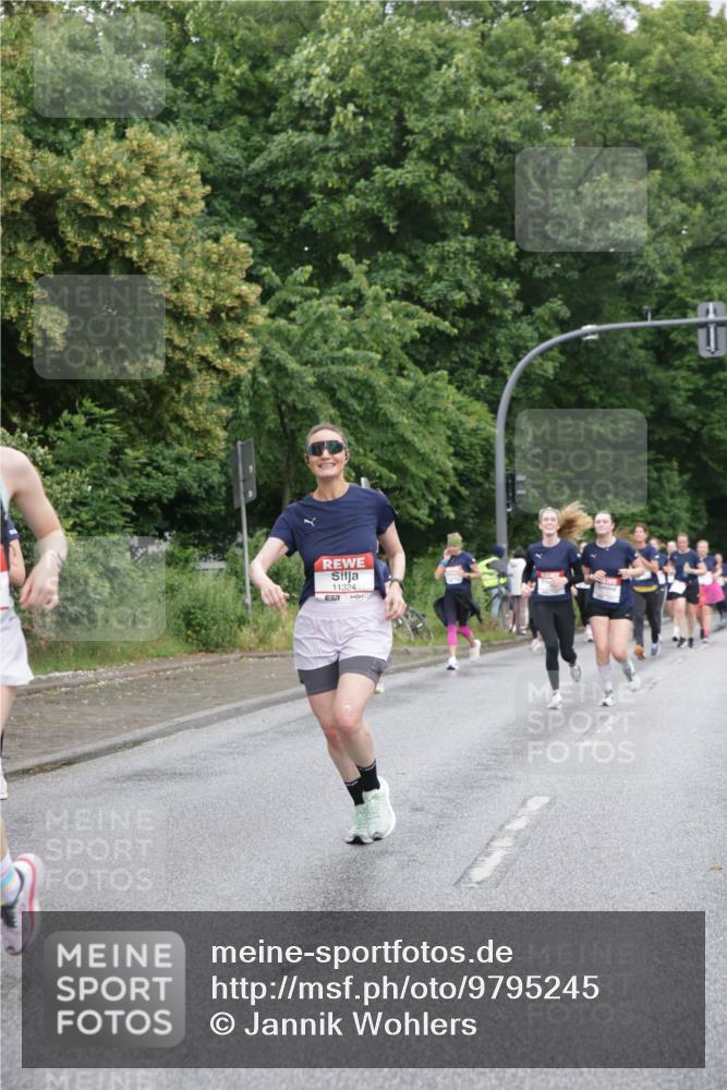 14.06.2026 - REWE Women's Run Jannik Wohlers http://msf.ph/oto/9795245 14.06.2026 09:56:08 Laufen 11324, 7 meine-sportfotos.de