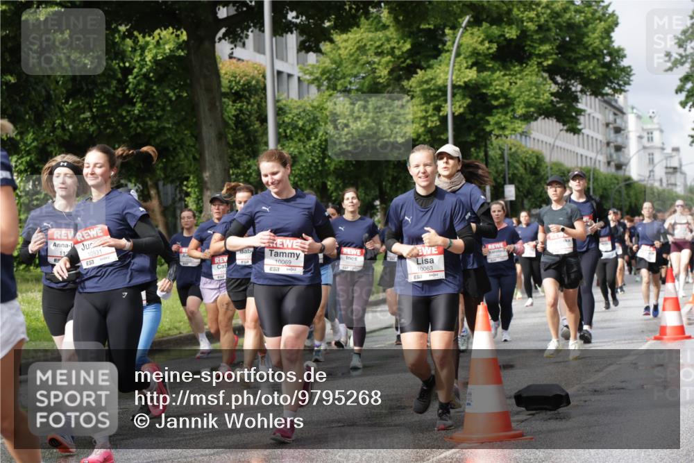 14.06.2026 - REWE Women's Run Jannik Wohlers http://msf.ph/oto/9795268 14.06.2026 09:09:26 Laufen 112, 10931, 10069, 657, 10063, 57 meine-sportfotos.de