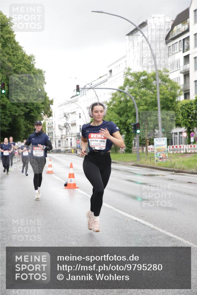14.06.2026 - REWE Women's Run Jannik Wohlers http://msf.ph/oto/9795280 14.06.2026 09:56:11 Laufen 11278 meine-sportfotos.de
