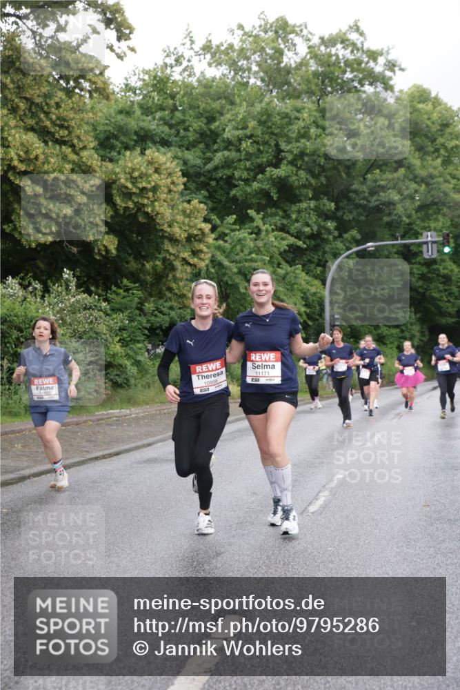 14.06.2026 - REWE Women's Run Jannik Wohlers http://msf.ph/oto/9795286 14.06.2026 09:56:12 Laufen 10956, 11171, 7 meine-sportfotos.de