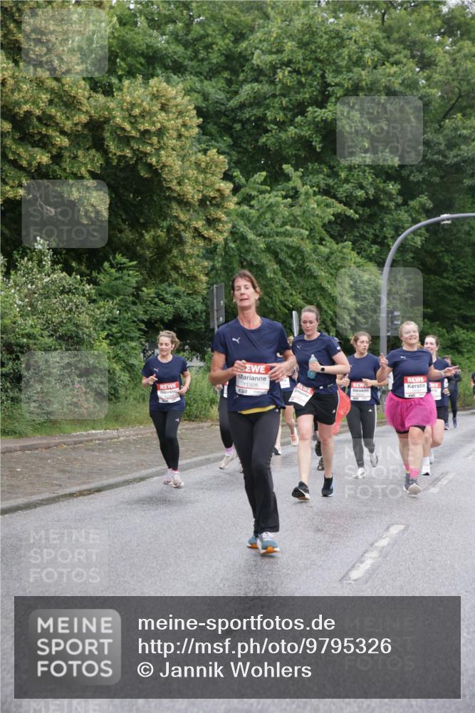 14.06.2026 - REWE Women's Run Jannik Wohlers http://msf.ph/oto/9795326 14.06.2026 09:56:15 Laufen 11308, 7 meine-sportfotos.de