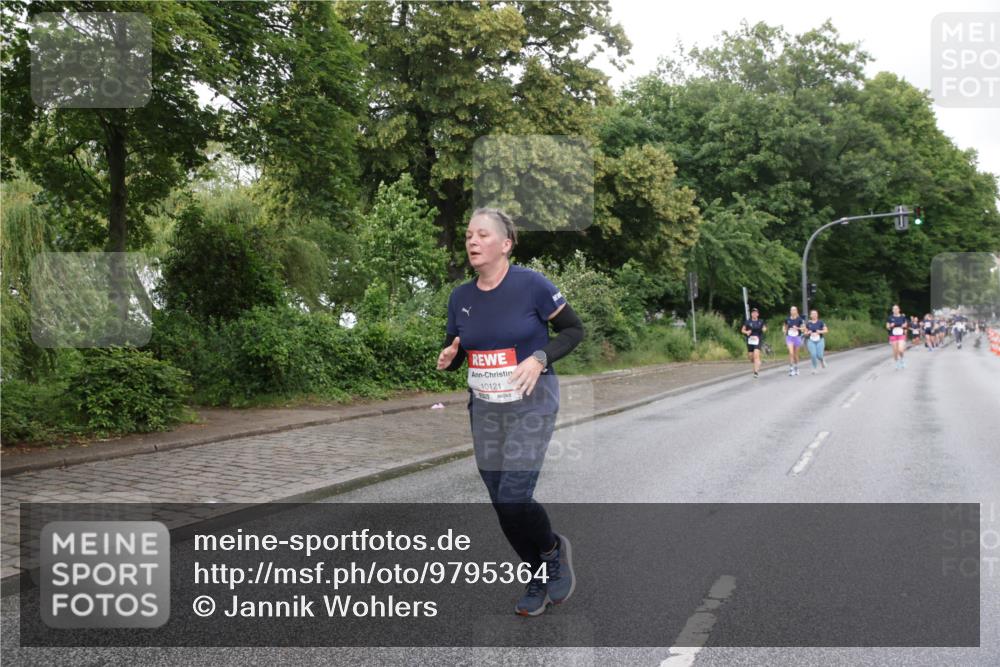 14.06.2026 - REWE Women's Run Jannik Wohlers http://msf.ph/oto/9795364 14.06.2026 09:56:24 Laufen 10121 meine-sportfotos.de