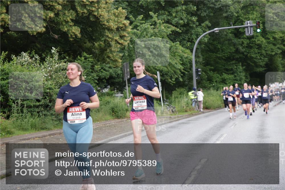 14.06.2026 - REWE Women's Run Jannik Wohlers http://msf.ph/oto/9795389 14.06.2026 09:56:29 Laufen 11319, 657, 10792, 7 meine-sportfotos.de