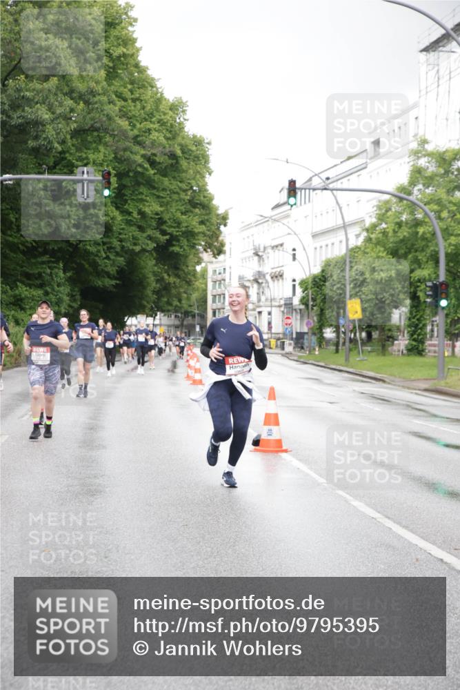 14.06.2026 - REWE Women's Run Jannik Wohlers http://msf.ph/oto/9795395 14.06.2026 09:56:34 Laufen  meine-sportfotos.de