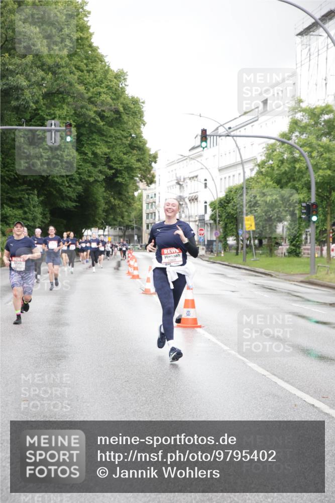 14.06.2026 - REWE Women's Run Jannik Wohlers http://msf.ph/oto/9795402 14.06.2026 09:56:34 Laufen 10805, 01 meine-sportfotos.de