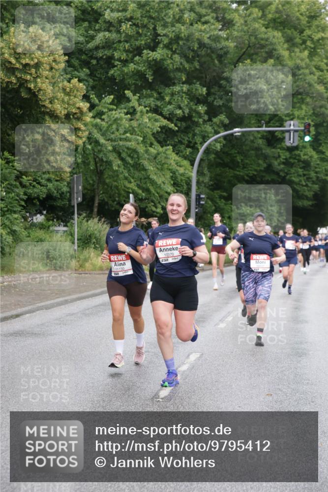 14.06.2026 - REWE Women's Run Jannik Wohlers http://msf.ph/oto/9795412 14.06.2026 09:56:35 Laufen 11150, 10370, 10637 meine-sportfotos.de