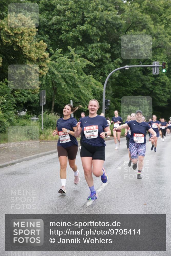 14.06.2026 - REWE Women's Run Jannik Wohlers http://msf.ph/oto/9795414 14.06.2026 09:56:35 Laufen 11150, 10370 meine-sportfotos.de