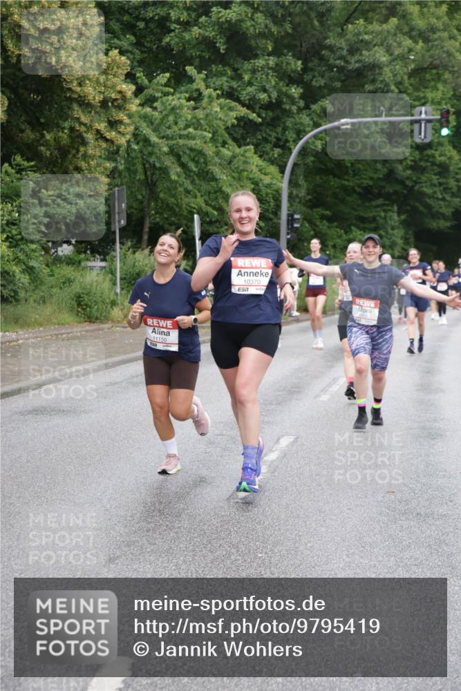 14.06.2026 - REWE Women's Run Jannik Wohlers http://msf.ph/oto/9795419 14.06.2026 09:56:35 Laufen 11150, 10370, 7 meine-sportfotos.de