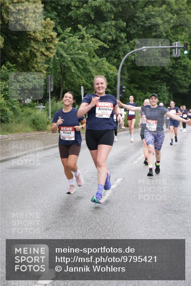14.06.2026 - REWE Women's Run Jannik Wohlers http://msf.ph/oto/9795421 14.06.2026 09:56:35 Laufen 11150, 10370, 57 meine-sportfotos.de