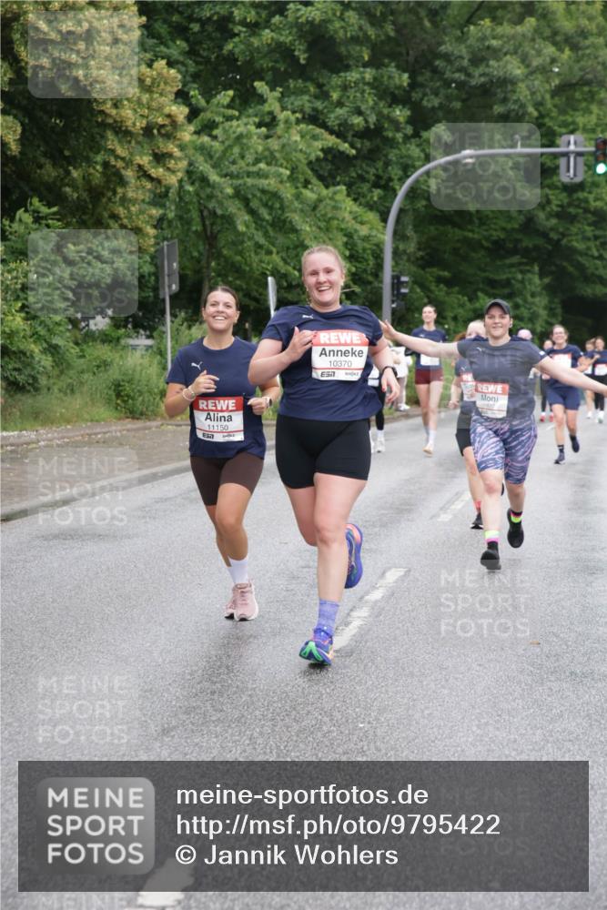 14.06.2026 - REWE Women's Run Jannik Wohlers http://msf.ph/oto/9795422 14.06.2026 09:56:35 Laufen 11150, 10370, 7 meine-sportfotos.de