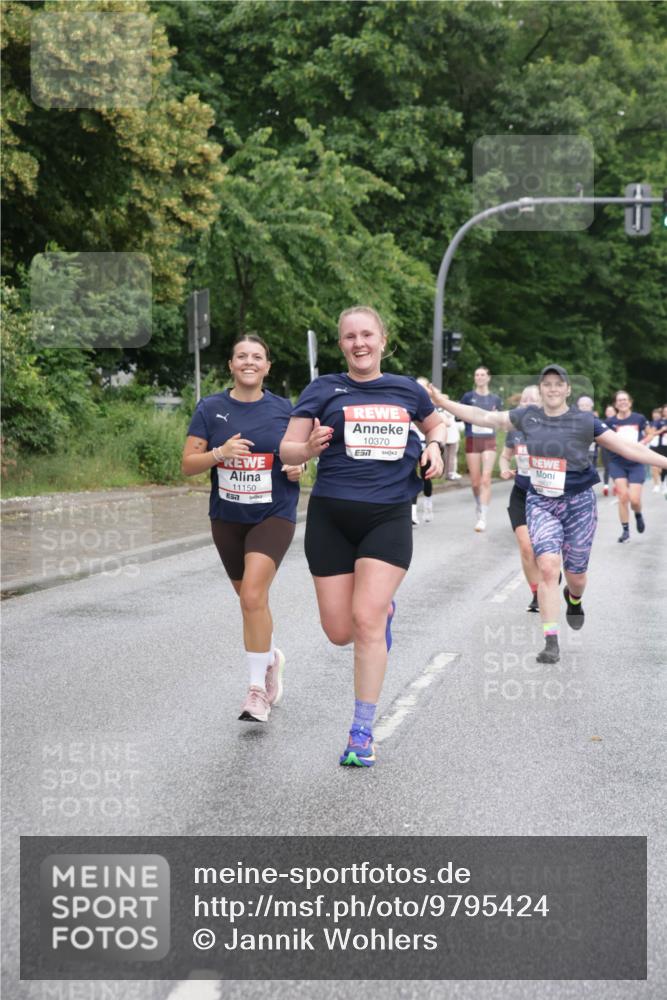 14.06.2026 - REWE Women's Run Jannik Wohlers http://msf.ph/oto/9795424 14.06.2026 09:56:35 Laufen 11150, 7, 10370 meine-sportfotos.de