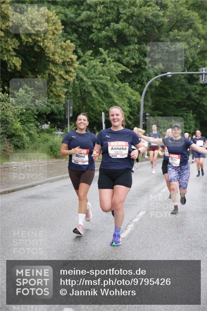 14.06.2026 - REWE Women's Run Jannik Wohlers http://msf.ph/oto/9795426 14.06.2026 09:56:35 Laufen 11150, 10370, 7 meine-sportfotos.de