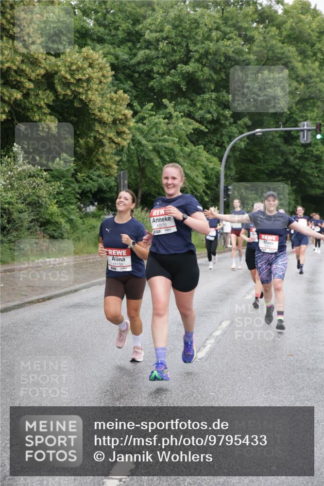 14.06.2026 - REWE Women's Run Jannik Wohlers http://msf.ph/oto/9795433 14.06.2026 09:56:35 Laufen 11150, 10370, 7 meine-sportfotos.de