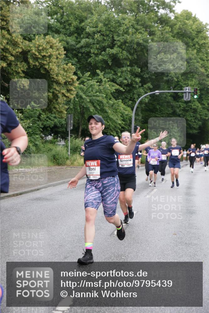 14.06.2026 - REWE Women's Run Jannik Wohlers http://msf.ph/oto/9795439 14.06.2026 09:56:37 Laufen 10637, 11472 meine-sportfotos.de