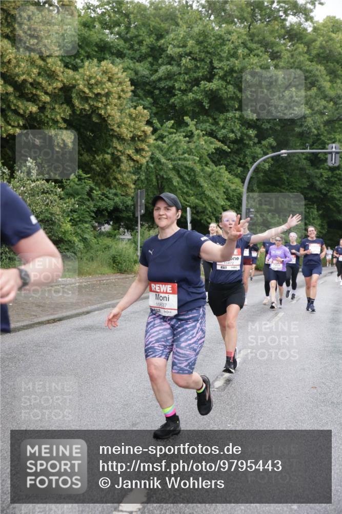 14.06.2026 - REWE Women's Run Jannik Wohlers http://msf.ph/oto/9795443 14.06.2026 09:56:37 Laufen 10637, 11472 meine-sportfotos.de