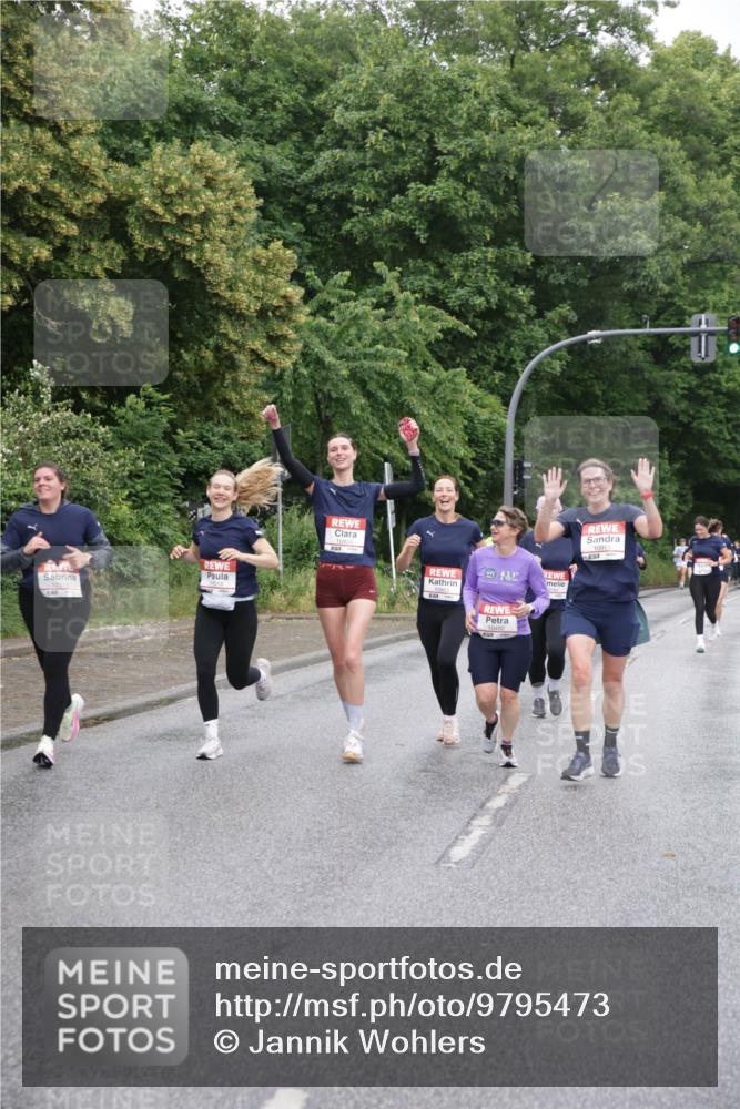 14.06.2026 - REWE Women's Run Jannik Wohlers http://msf.ph/oto/9795473 14.06.2026 09:56:39 Laufen 10824, 0162, 10482, 10915 meine-sportfotos.de