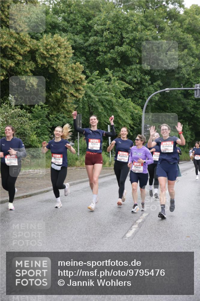 14.06.2026 - REWE Women's Run Jannik Wohlers http://msf.ph/oto/9795476 14.06.2026 09:56:39 Laufen 10915 meine-sportfotos.de