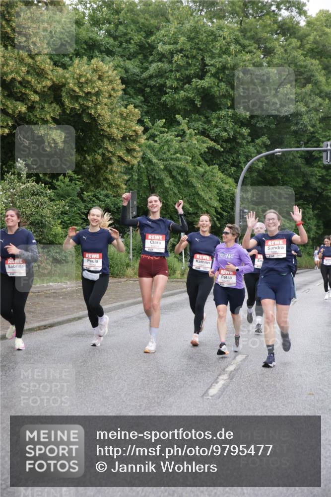 14.06.2026 - REWE Women's Run Jannik Wohlers http://msf.ph/oto/9795477 14.06.2026 09:56:39 Laufen 10915 meine-sportfotos.de