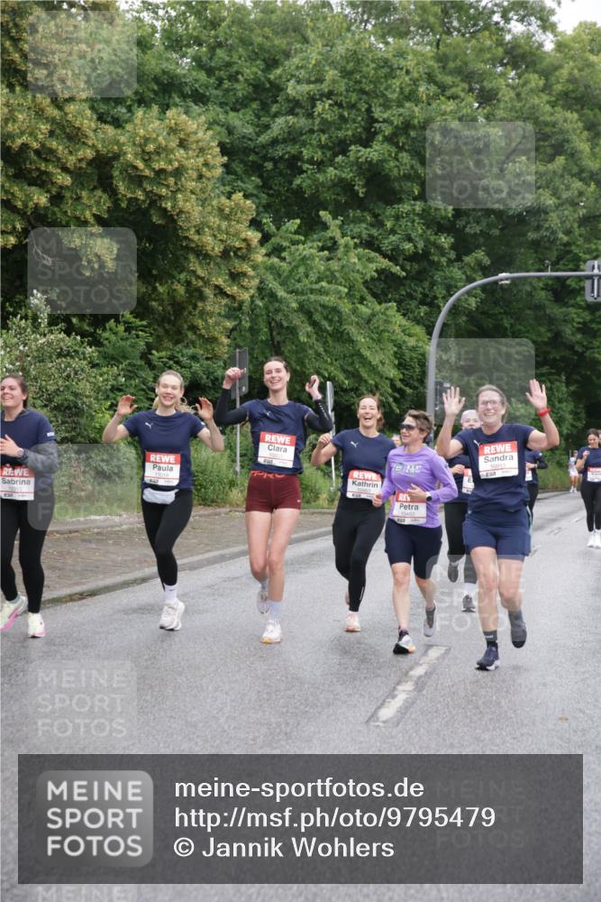14.06.2026 - REWE Women's Run Jannik Wohlers http://msf.ph/oto/9795479 14.06.2026 09:56:39 Laufen 11018, 657 meine-sportfotos.de