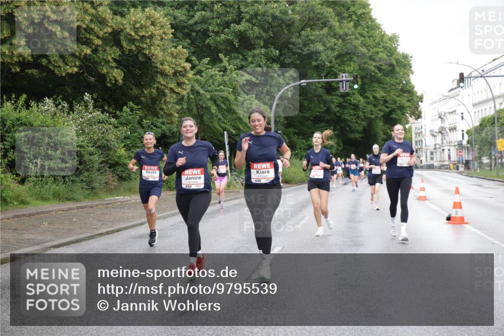 14.06.2026 - REWE Women's Run Jannik Wohlers http://msf.ph/oto/9795539 14.06.2026 09:56:44 Laufen 10453, 11045, 62 meine-sportfotos.de