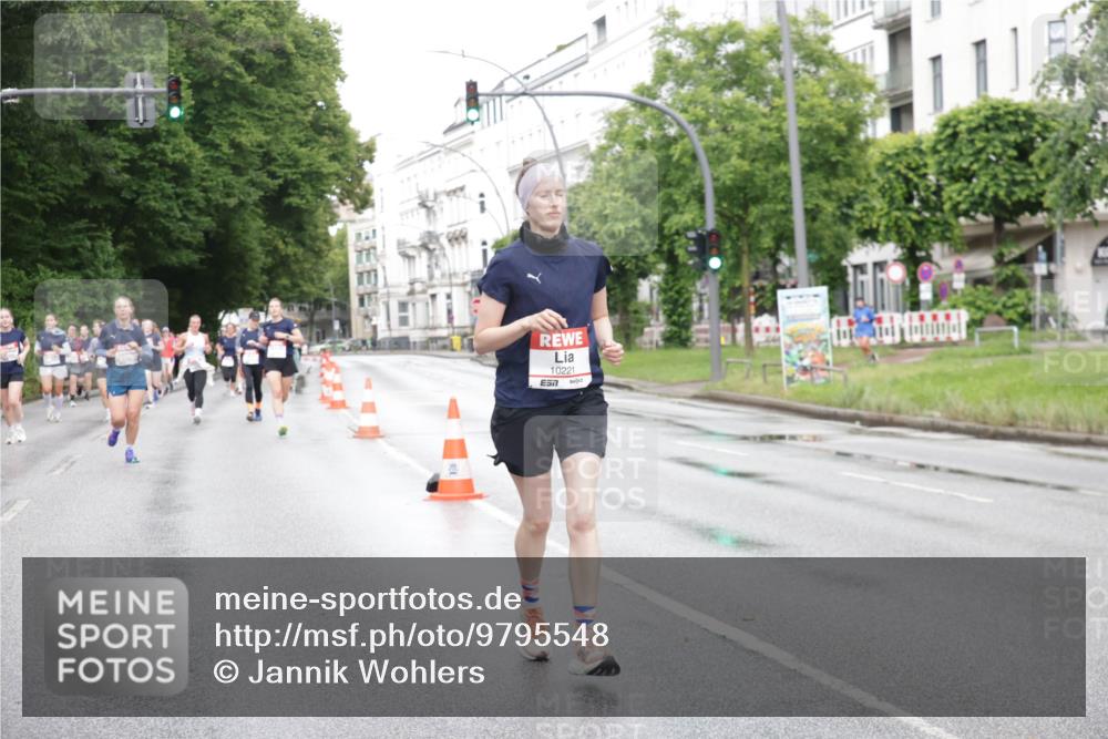 14.06.2026 - REWE Women's Run Jannik Wohlers http://msf.ph/oto/9795548 14.06.2026 09:56:48 Laufen 10221 meine-sportfotos.de