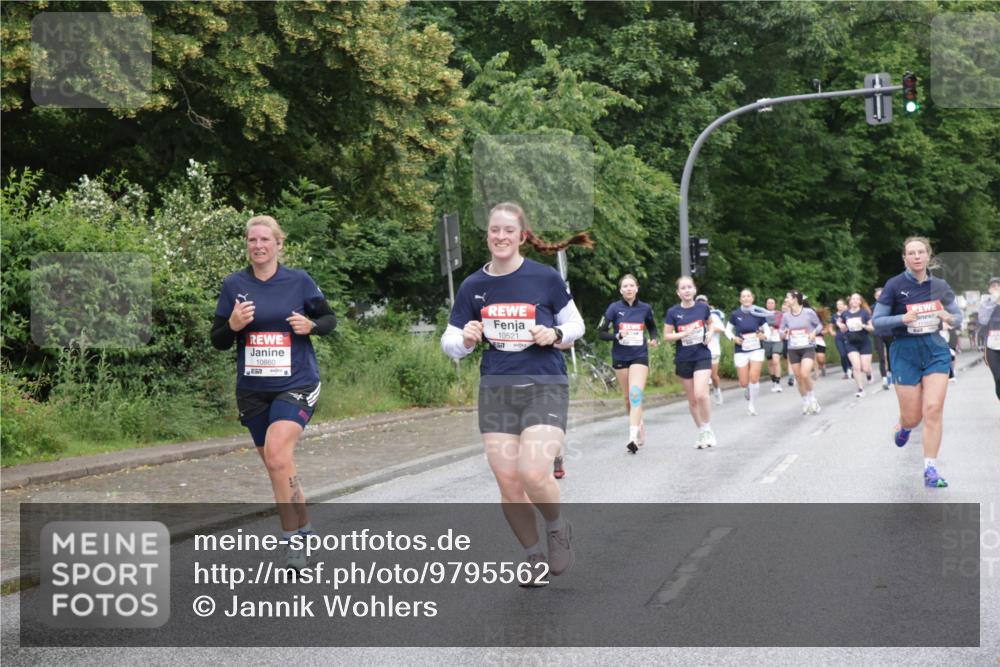 14.06.2026 - REWE Women's Run Jannik Wohlers http://msf.ph/oto/9795562 14.06.2026 09:56:51 Laufen 10860, 10521, 29111 meine-sportfotos.de