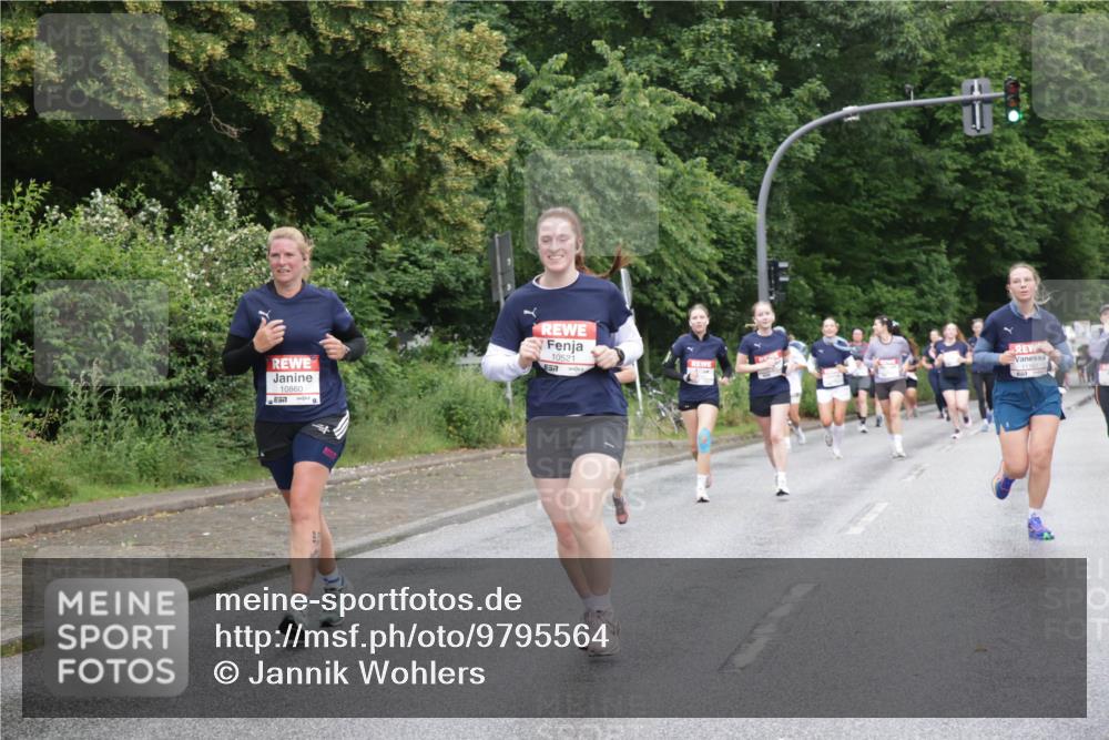 14.06.2026 - REWE Women's Run Jannik Wohlers http://msf.ph/oto/9795564 14.06.2026 09:56:51 Laufen 10860, 4, 10521, 11162 meine-sportfotos.de