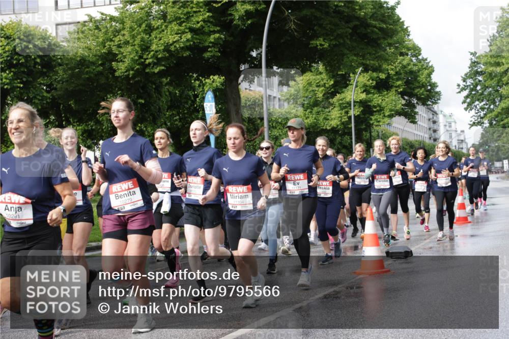 14.06.2026 - REWE Women's Run Jannik Wohlers http://msf.ph/oto/9795566 14.06.2026 09:09:41 Laufen 10291, 10279, 57, 6, 00, 11131, 11304 meine-sportfotos.de