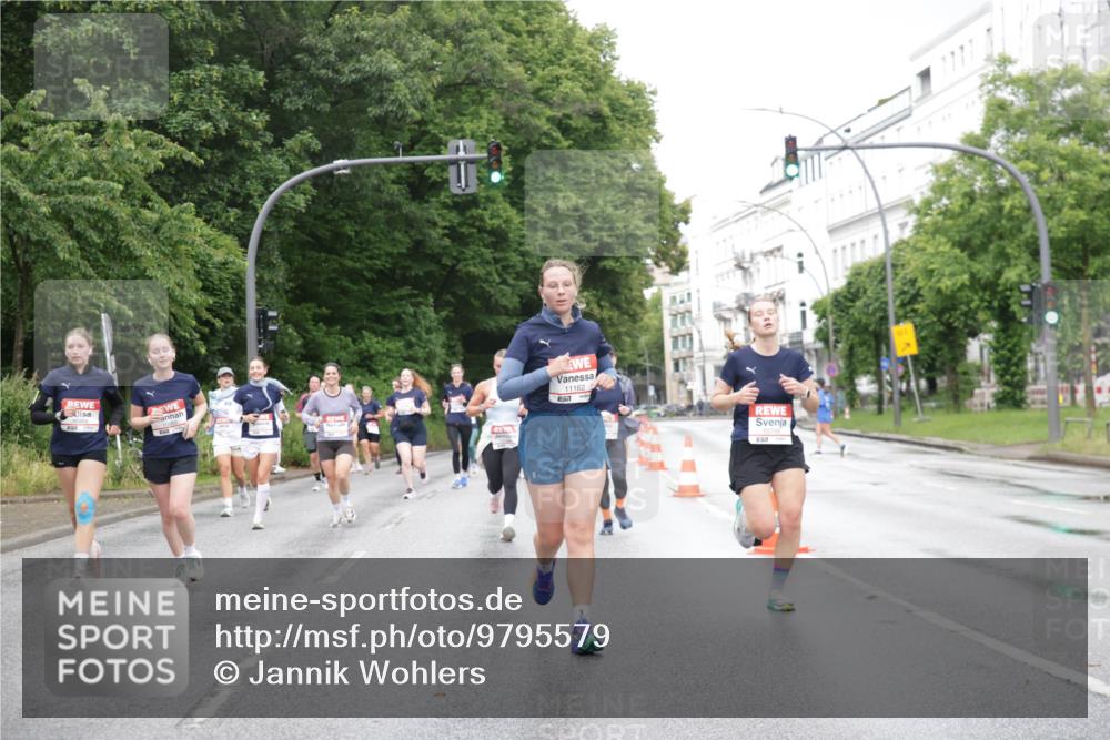 14.06.2026 - REWE Women's Run Jannik Wohlers http://msf.ph/oto/9795579 14.06.2026 09:56:53 Laufen 11162 meine-sportfotos.de