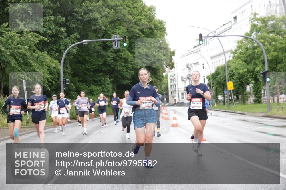 14.06.2026 - REWE Women's Run Jannik Wohlers http://msf.ph/oto/9795582 14.06.2026 09:56:53 Laufen 11162, 57 meine-sportfotos.de