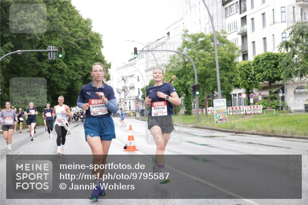 14.06.2026 - REWE Women's Run Jannik Wohlers http://msf.ph/oto/9795587 14.06.2026 09:56:54 Laufen 11162, 57, 10756, 57 meine-sportfotos.de