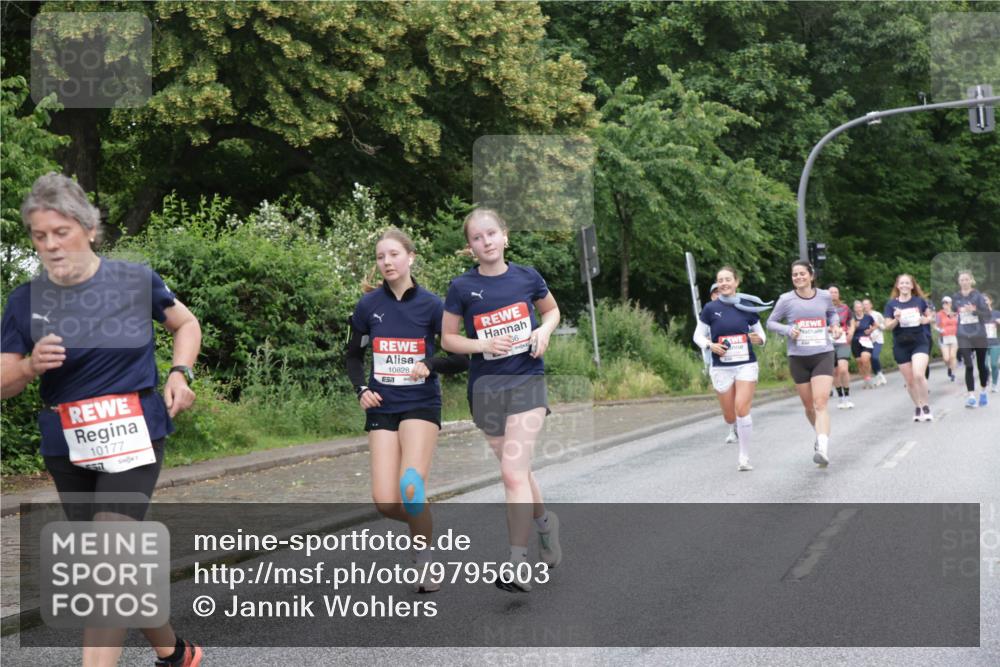 14.06.2026 - REWE Women's Run Jannik Wohlers http://msf.ph/oto/9795603 14.06.2026 09:56:55 Laufen 10177, 57, 10828, 57 meine-sportfotos.de