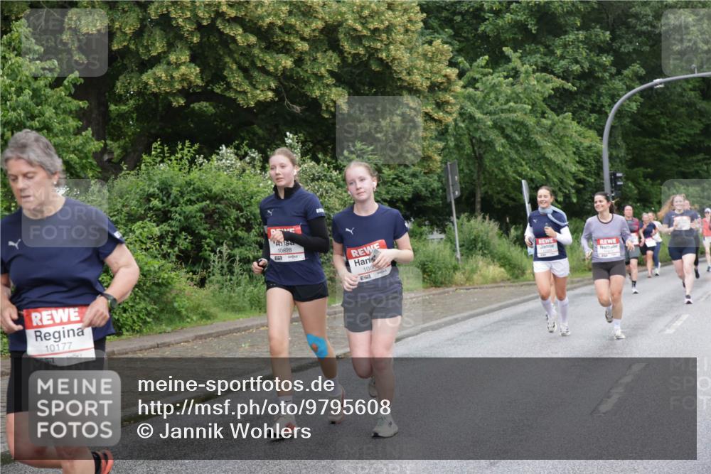 14.06.2026 - REWE Women's Run Jannik Wohlers http://msf.ph/oto/9795608 14.06.2026 09:56:55 Laufen 10177, 57, 10828, 1096 meine-sportfotos.de