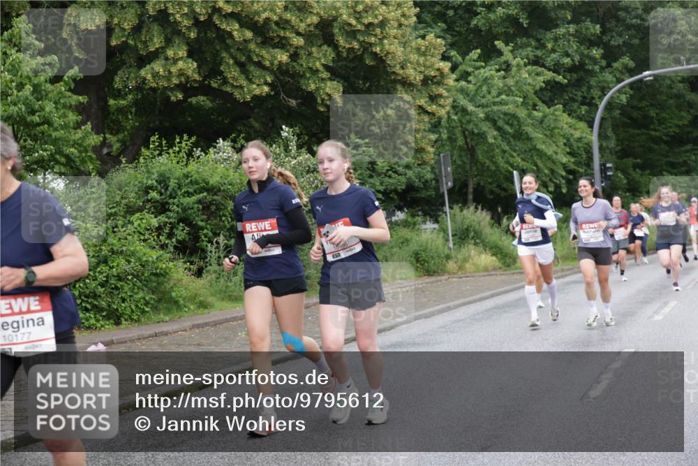 14.06.2026 - REWE Women's Run Jannik Wohlers http://msf.ph/oto/9795612 14.06.2026 09:56:55 Laufen 10177 meine-sportfotos.de