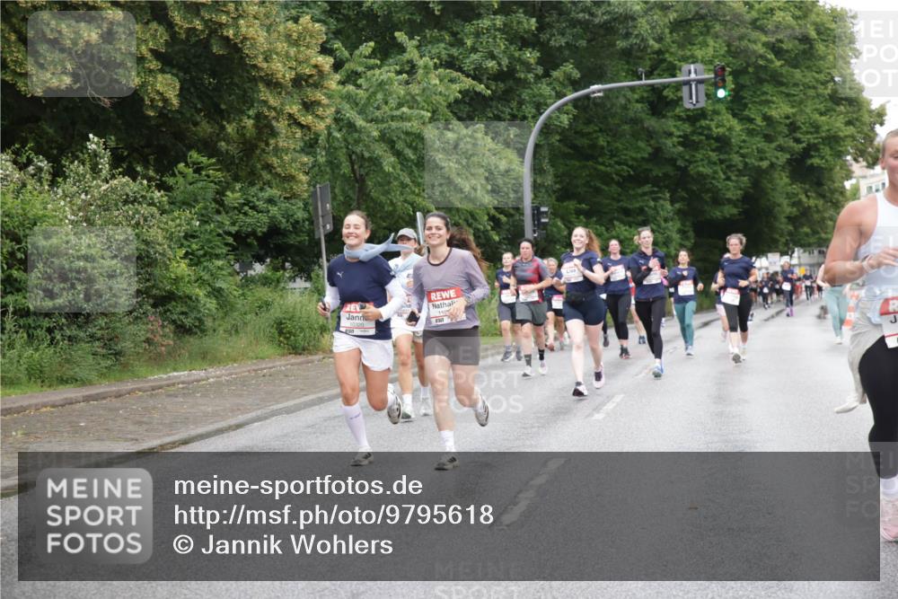 14.06.2026 - REWE Women's Run Jannik Wohlers http://msf.ph/oto/9795618 14.06.2026 09:56:56 Laufen 7 meine-sportfotos.de