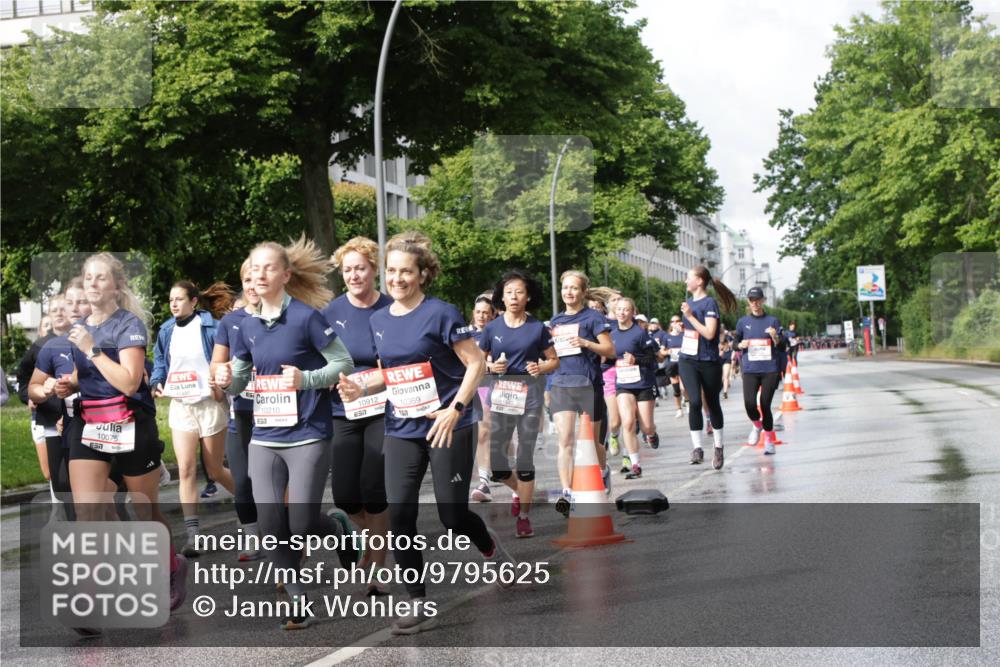 14.06.2026 - REWE Women's Run Jannik Wohlers http://msf.ph/oto/9795625 14.06.2026 09:09:44 Laufen 10075, 10210, 10912, 10369, 57, 11343 meine-sportfotos.de