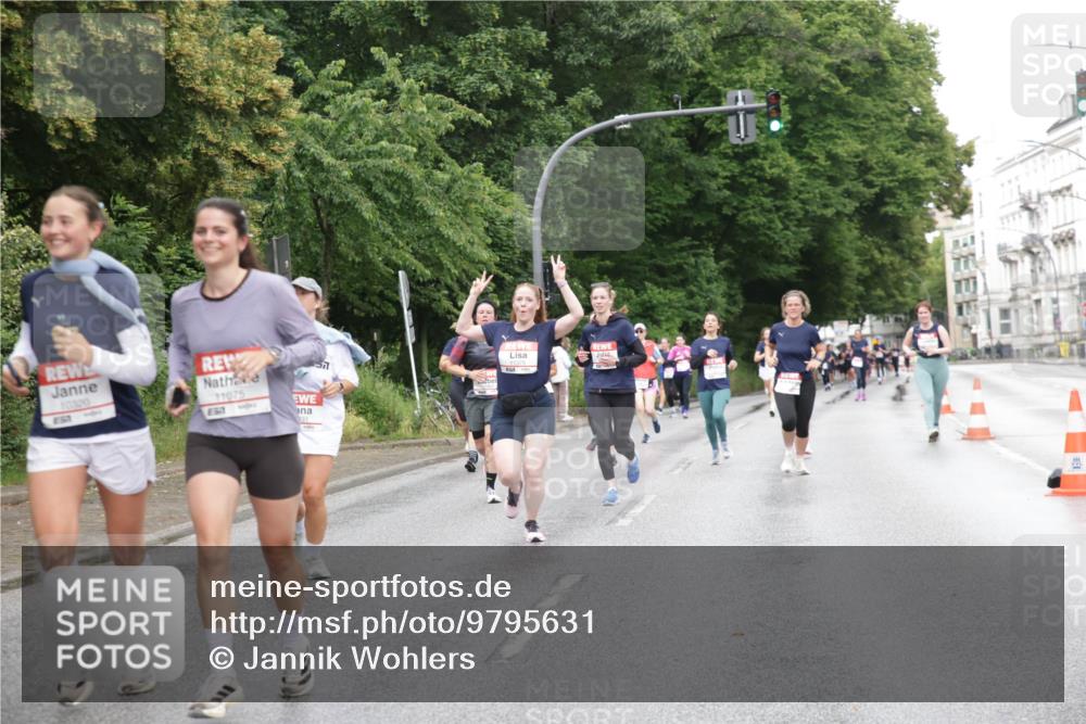 14.06.2026 - REWE Women's Run Jannik Wohlers http://msf.ph/oto/9795631 14.06.2026 09:56:57 Laufen 10320, 11075 meine-sportfotos.de