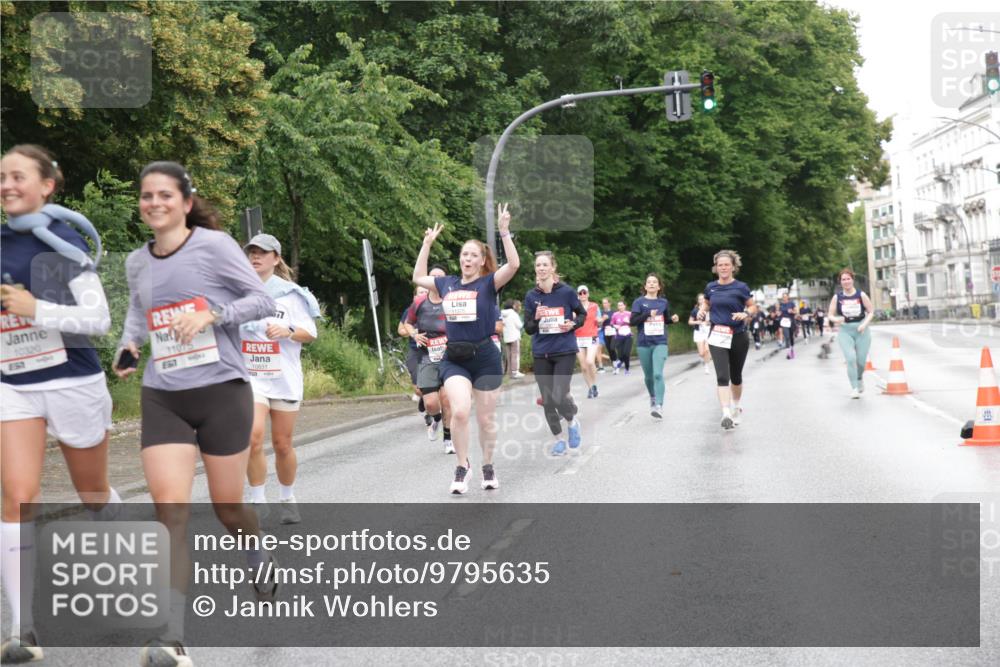 14.06.2026 - REWE Women's Run Jannik Wohlers http://msf.ph/oto/9795635 14.06.2026 09:56:57 Laufen 10320, 11075, 517, 10831 meine-sportfotos.de