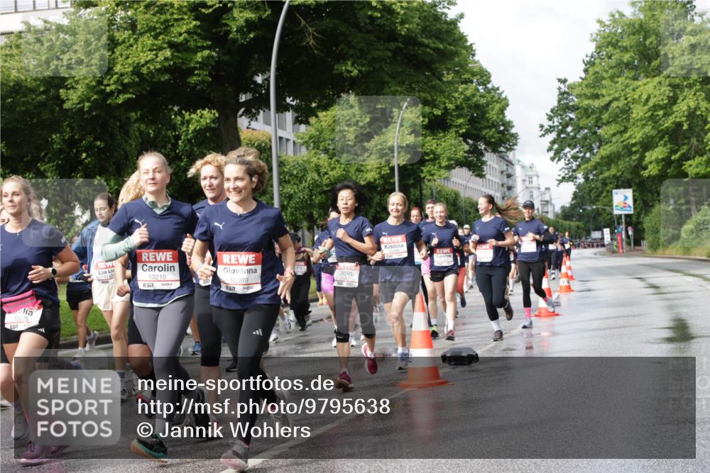 14.06.2026 - REWE Women's Run Jannik Wohlers http://msf.ph/oto/9795638 14.06.2026 09:09:44 Laufen 10075, 10210, 7, 10369, 11343 meine-sportfotos.de