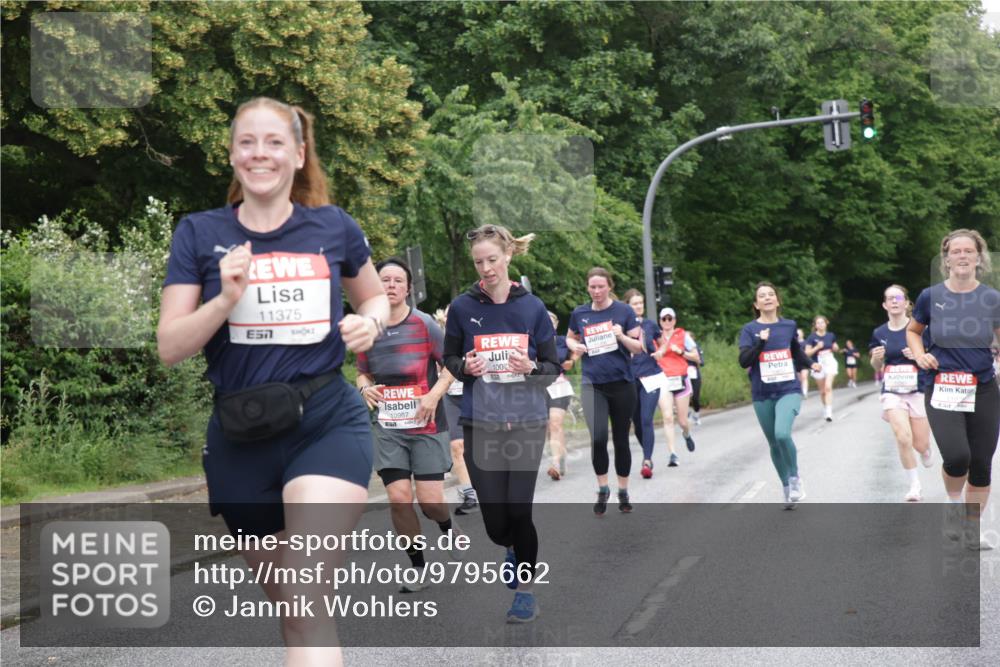 14.06.2026 - REWE Women's Run Jannik Wohlers http://msf.ph/oto/9795662 14.06.2026 09:57:00 Laufen 11375, 100, 10967 meine-sportfotos.de