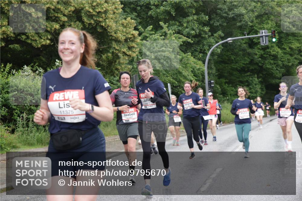 14.06.2026 - REWE Women's Run Jannik Wohlers http://msf.ph/oto/9795670 14.06.2026 09:57:00 Laufen 11375, 7, 10967, 10077 meine-sportfotos.de